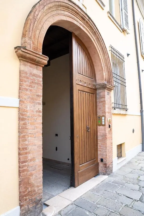 Loveflat A Pochi Passi Dal Castello Estense Ferrara